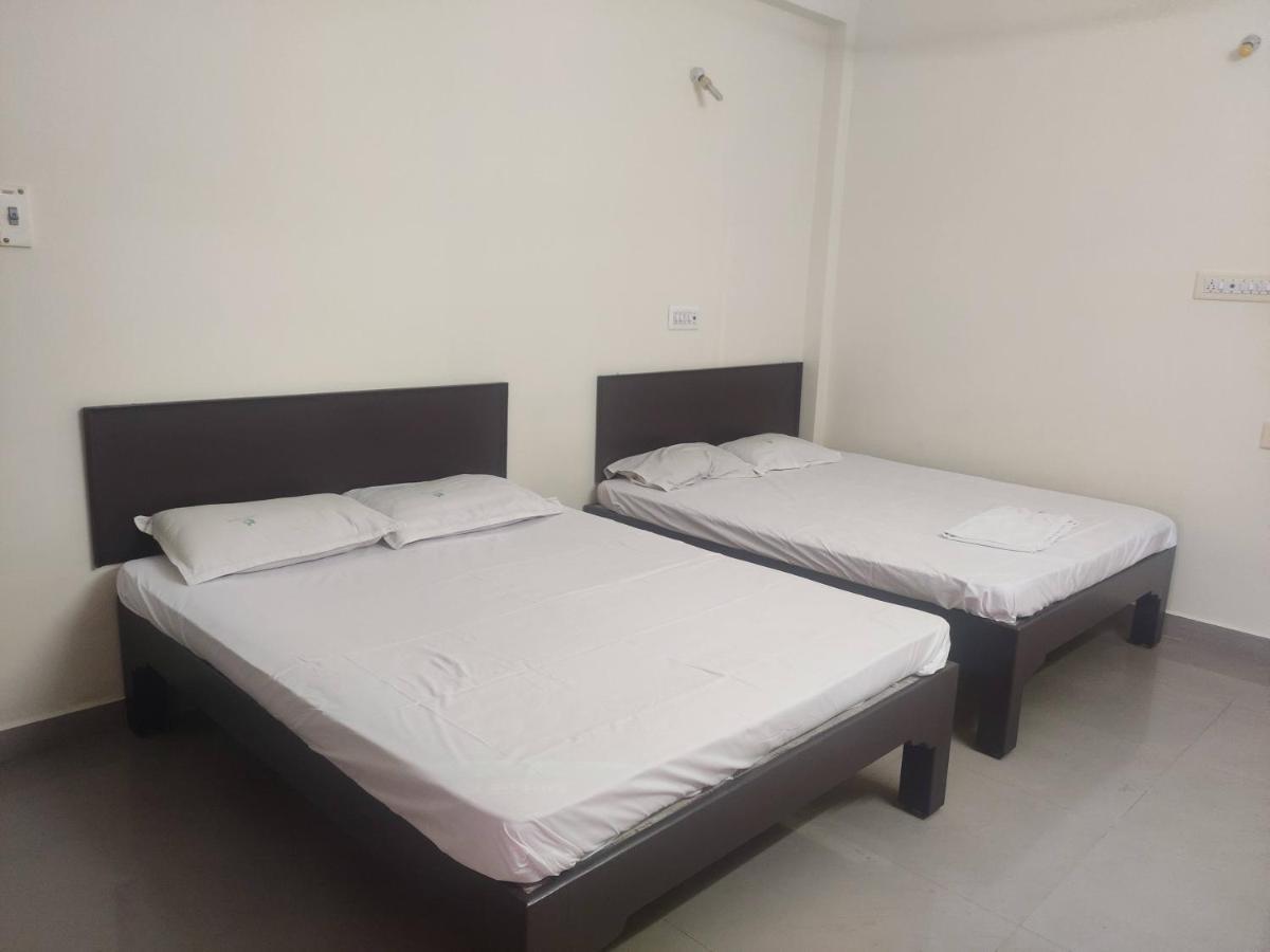 Tirunallar Subasree Cottage מראה חיצוני תמונה