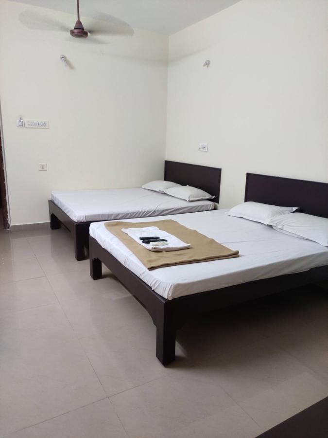 Tirunallar Subasree Cottage מראה חיצוני תמונה